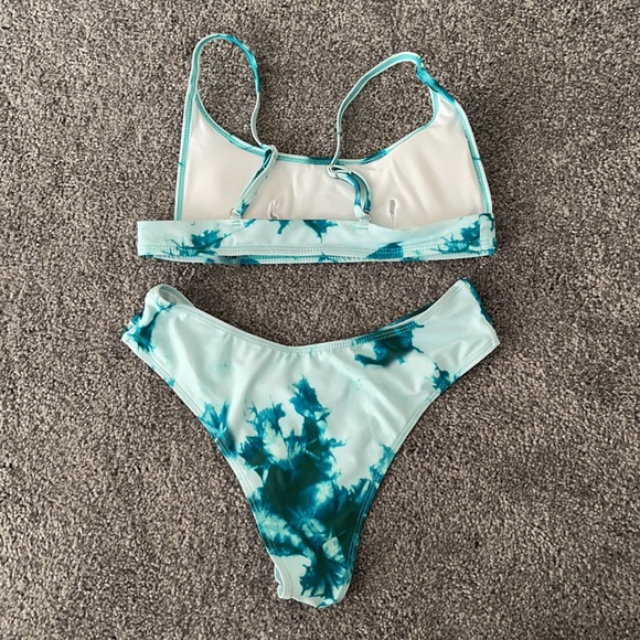 Shein bikini - Picture 2 of 2